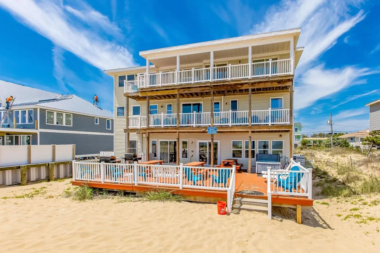Oceanfront Villa Вирджиния-Бич