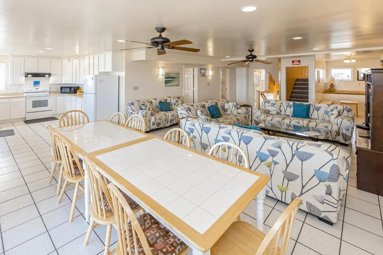 Oceanfront Villa Вирджиния-Бич 0*,  США