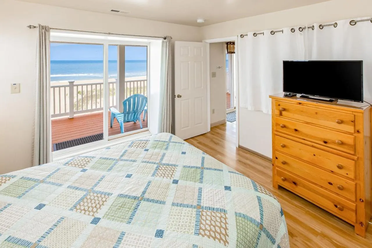 Oceanfront Villa 버지니아비치 펜션