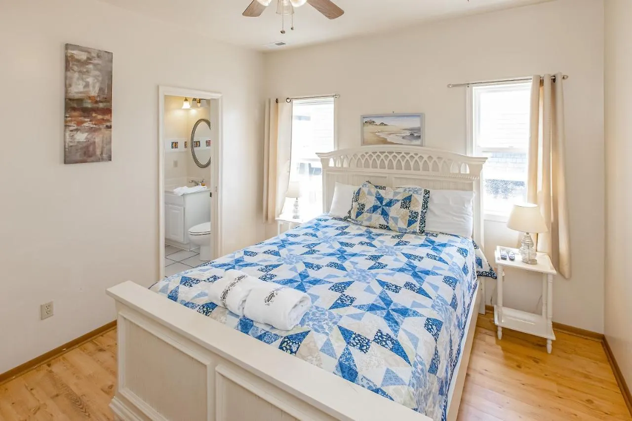 Oceanfront Villa 버지니아비치 펜션
